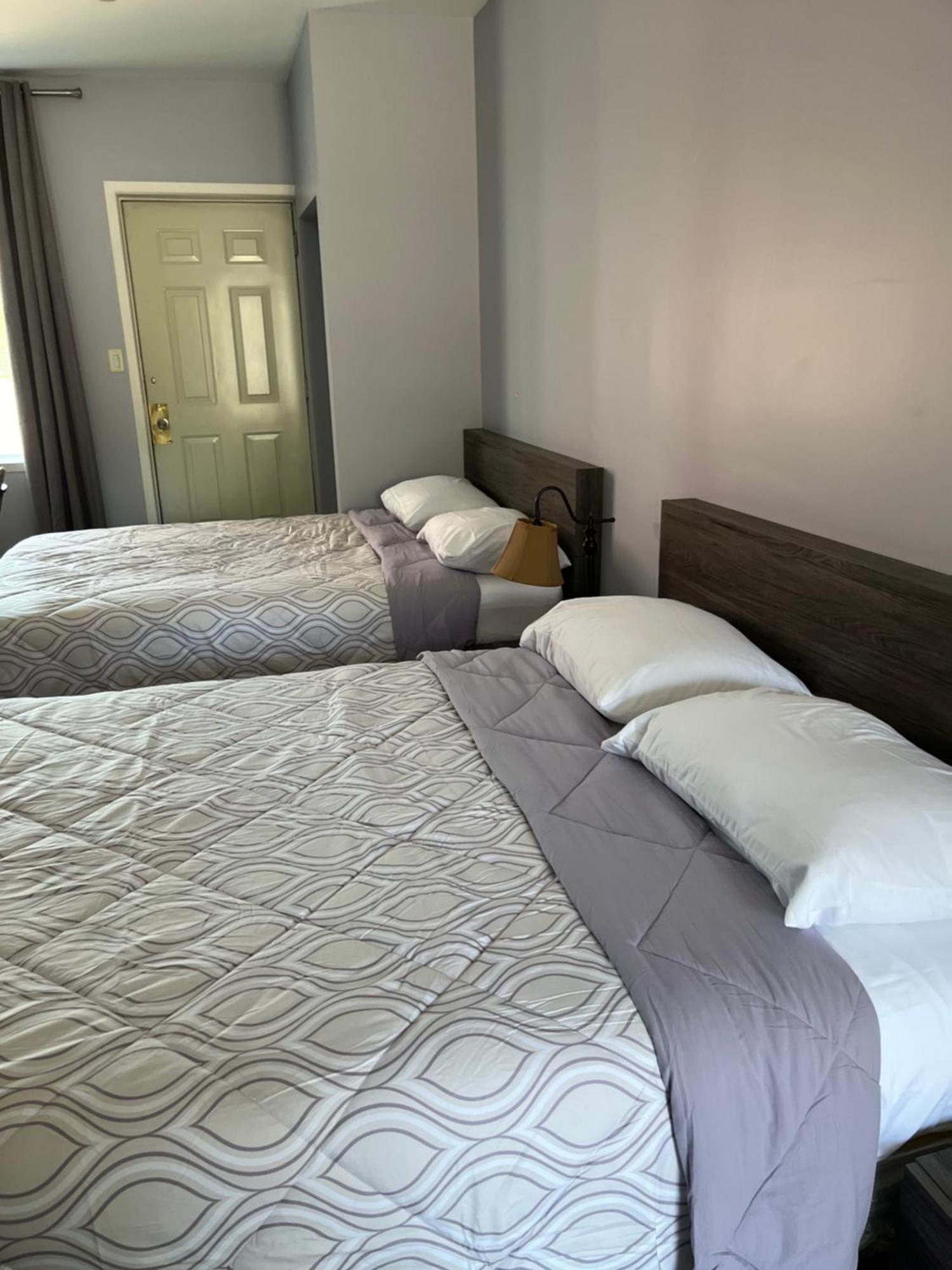 Motel La Siesta De Gascon Terrebonne Eksteriør billede