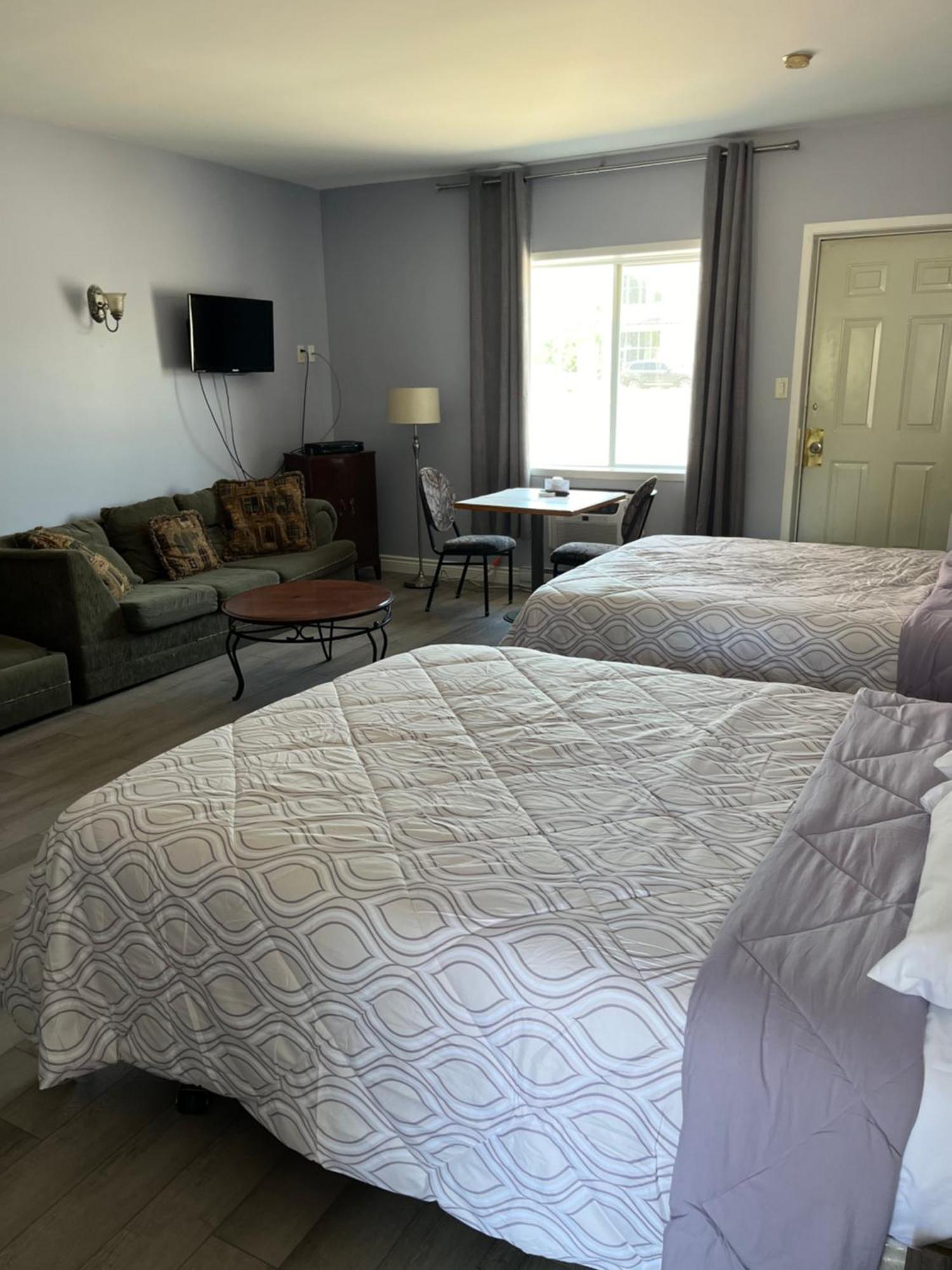 Motel La Siesta De Gascon Terrebonne Eksteriør billede