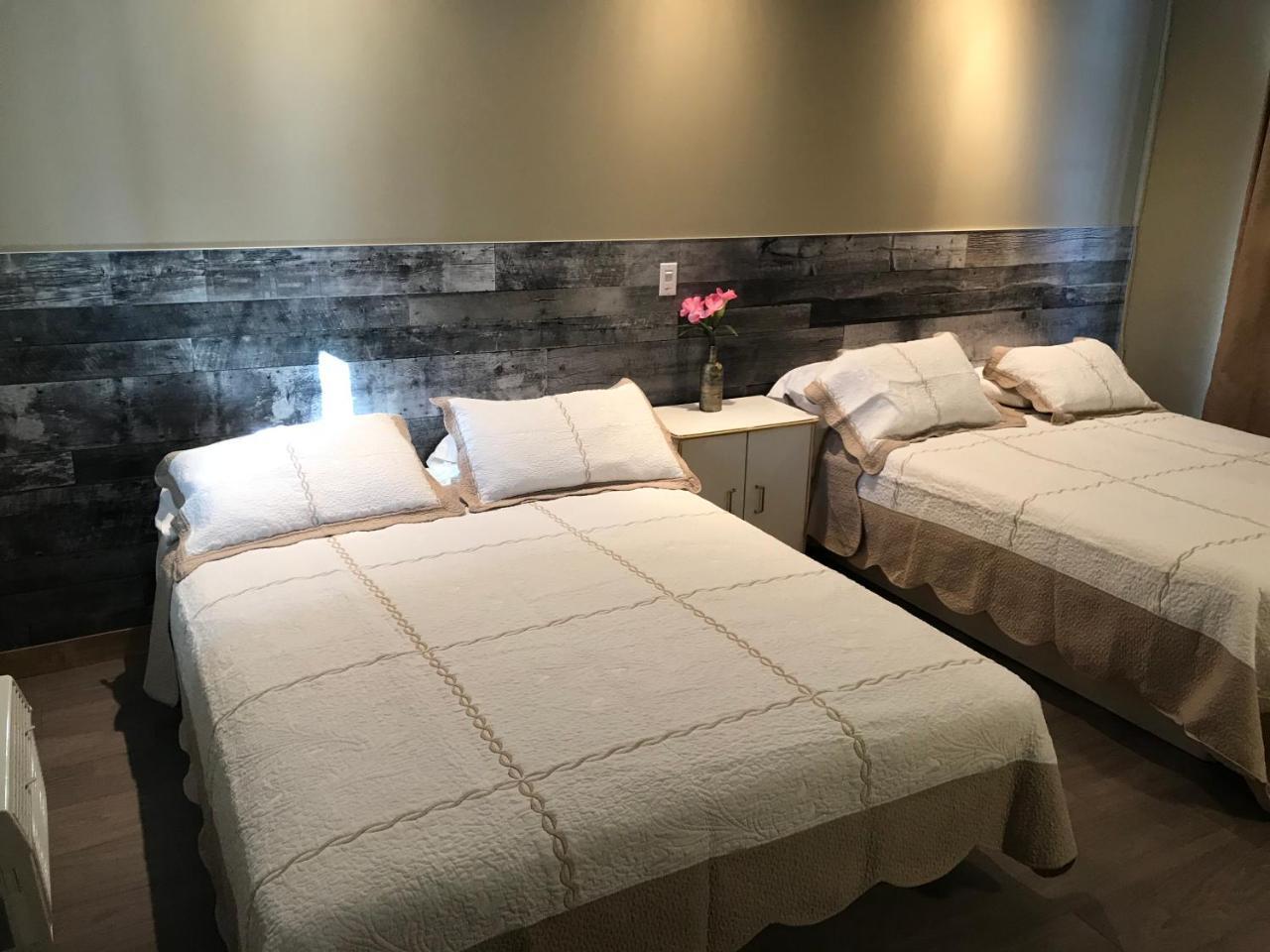 Motel La Siesta De Gascon Terrebonne Eksteriør billede